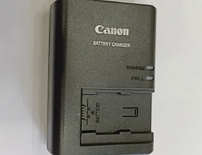 Зарядное устройство Canon CG-700E (дубликат) на фотоаппараты VIXIA HF, фото 2