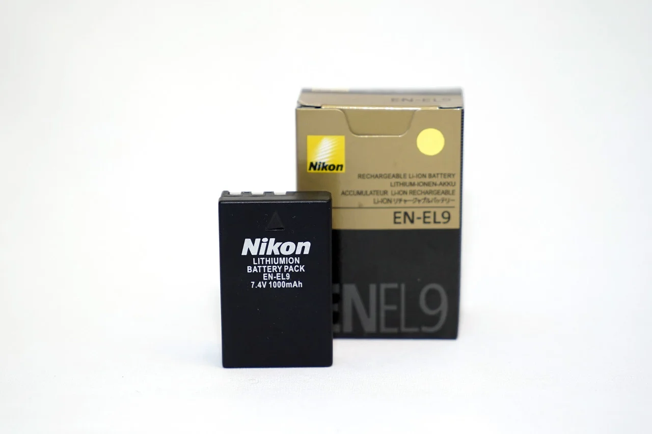 Аккумуляторы на Nikon D60 D40 D40X D3000 D5000 модель EN-EL9 (дубликат)