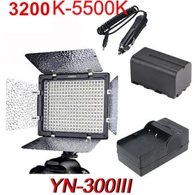 YN-300 III Накамерный LED  прожектор с аккумулятором NP-F970 и  зарядным устройством