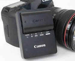 Зарядное устройство на акк. LP-E6 на Canon EOS EOS 5D/Mark II/5D/Mark III/60D/60Da/7D, фото 2