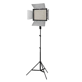 Светодиодный прожектор YongNuo YN600L II +штатив