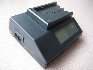 Зарядное с дисплеем для  SONY NP-F970/NP-F770/NP-F550/NP-F570 и т.д., фото 2